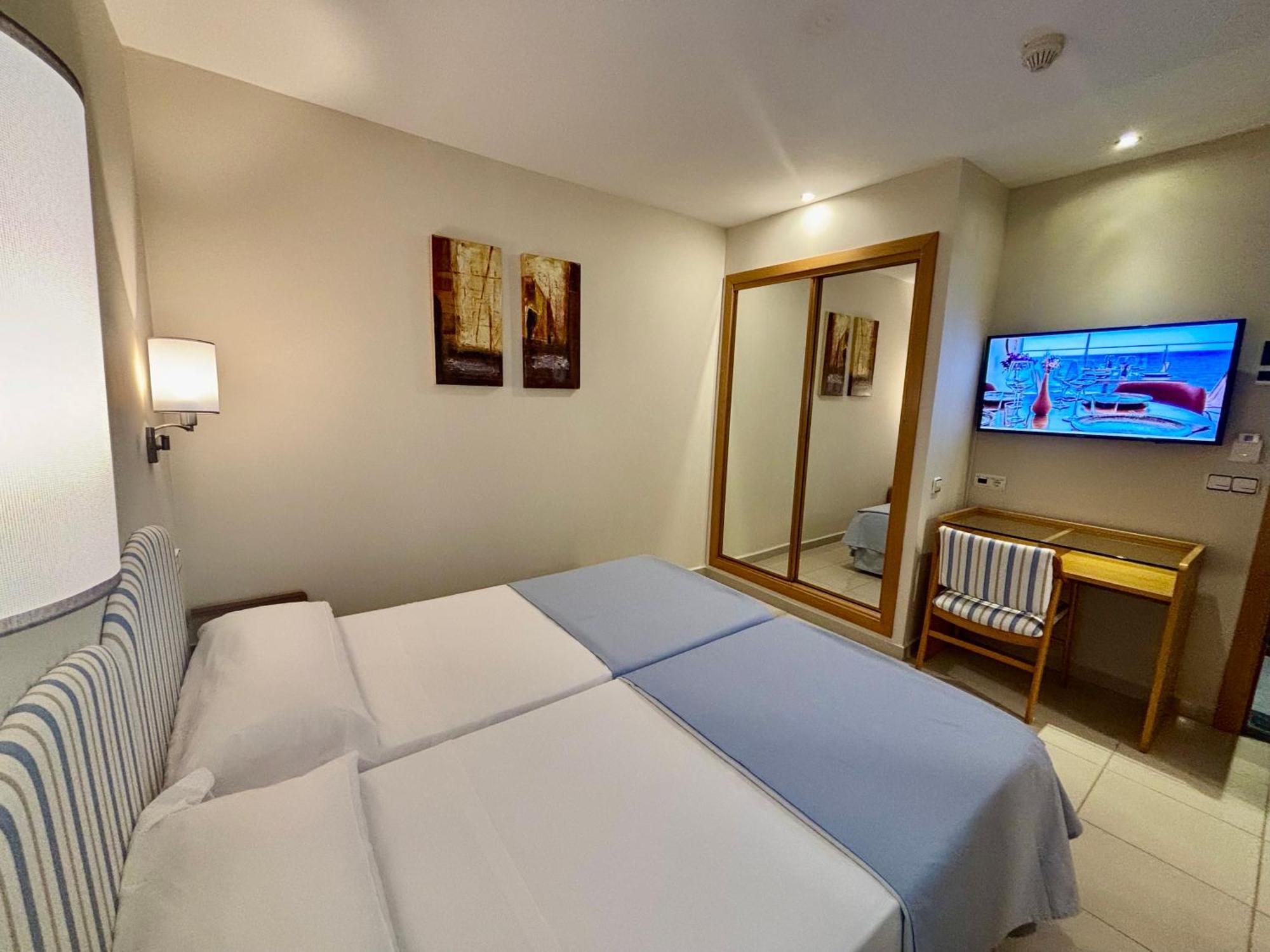 Hotel La Cala Finestrat Cala de Finestrat Bagian luar foto
