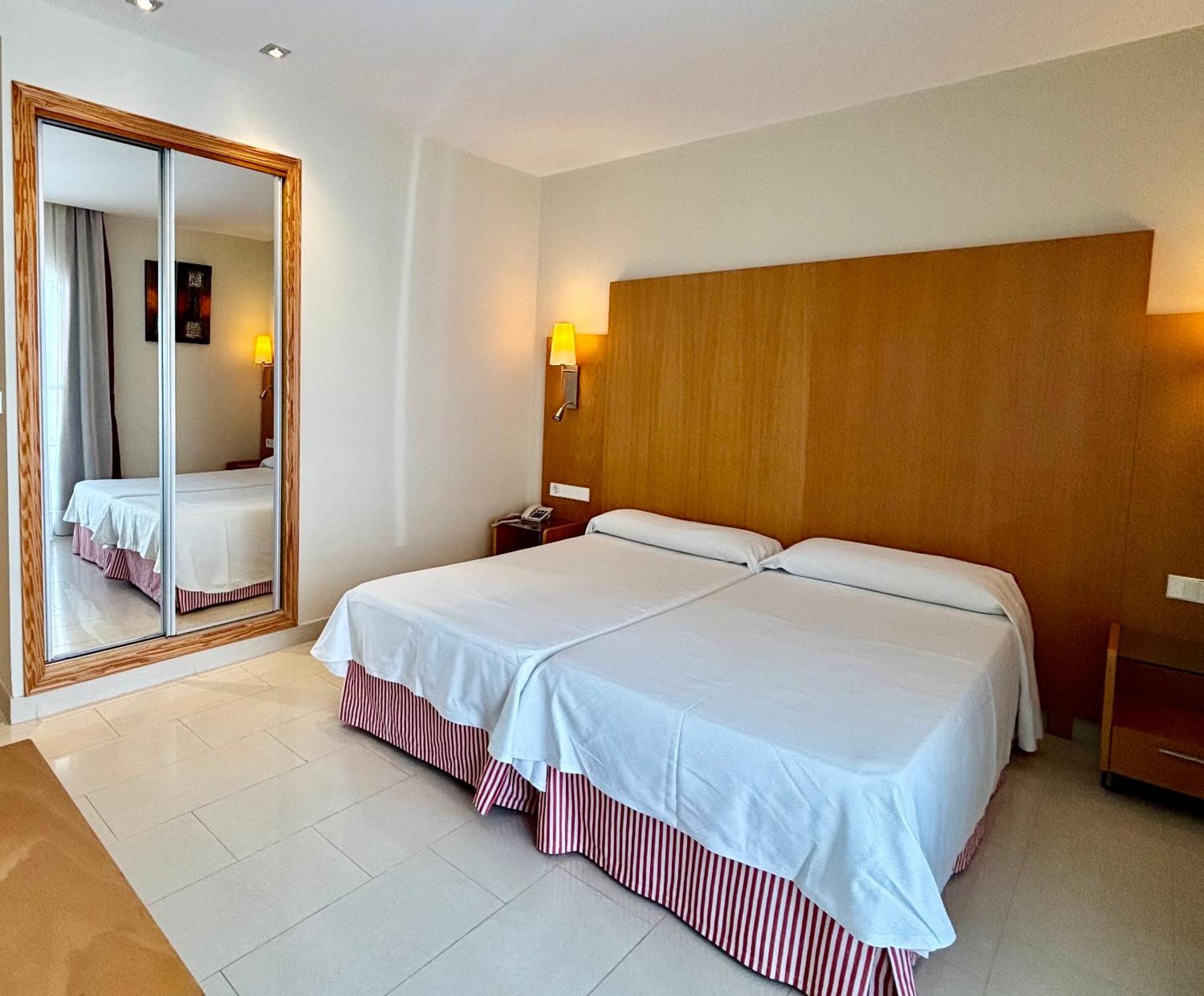 Hotel La Cala Finestrat Cala de Finestrat Bagian luar foto